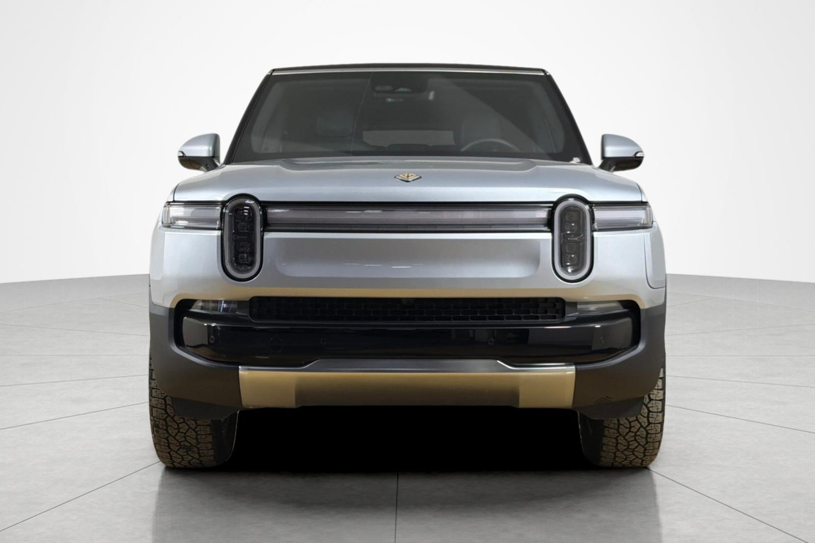 Used 2026 Rivian R1S Adventure Dual AWD/4WD image 8