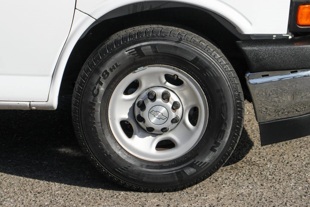 Used 2019 Chevrolet Express 3500 w/ Power Convenience Package image 32