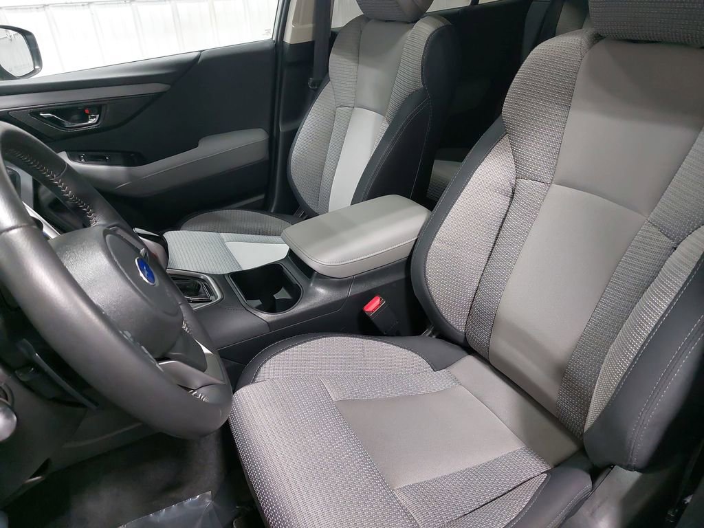Used 2025 Subaru Outback Premium image 15
