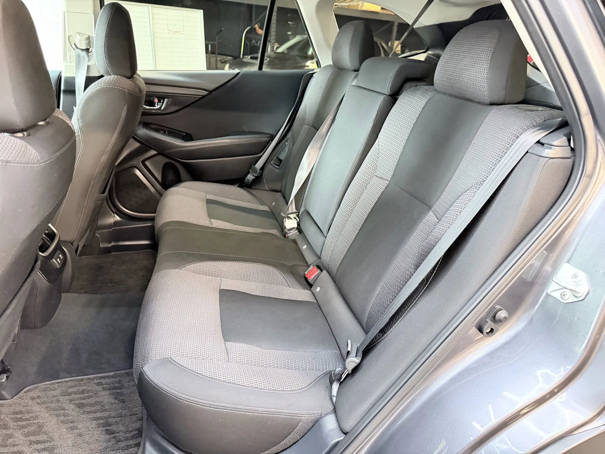 Used 2022 Subaru Outback Premium image 22