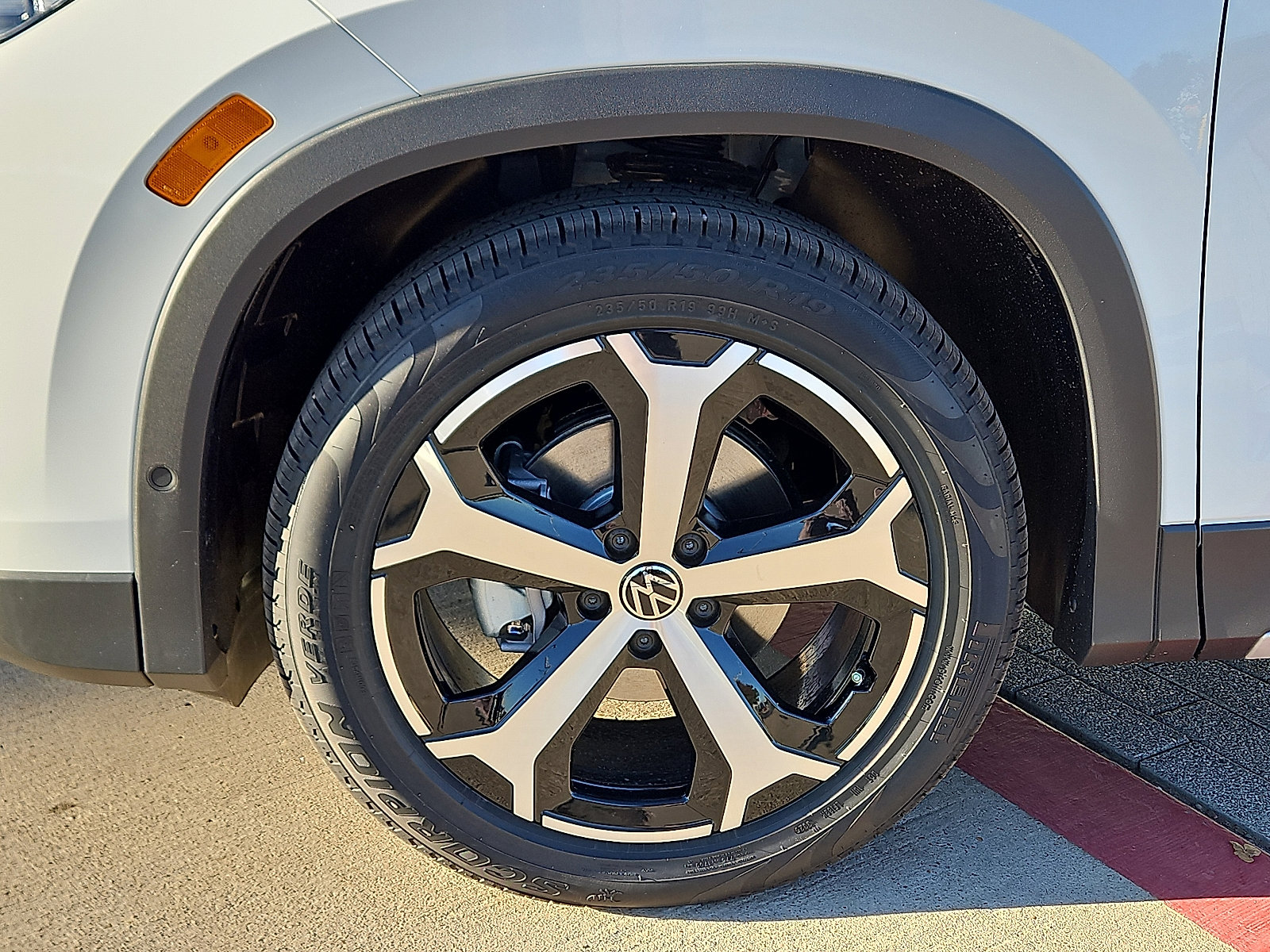 New 2026 Volkswagen Tiguan SE FWD image 5