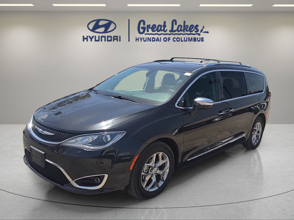 Used 2018 Chrysler Pacifica Limited FWD image 1