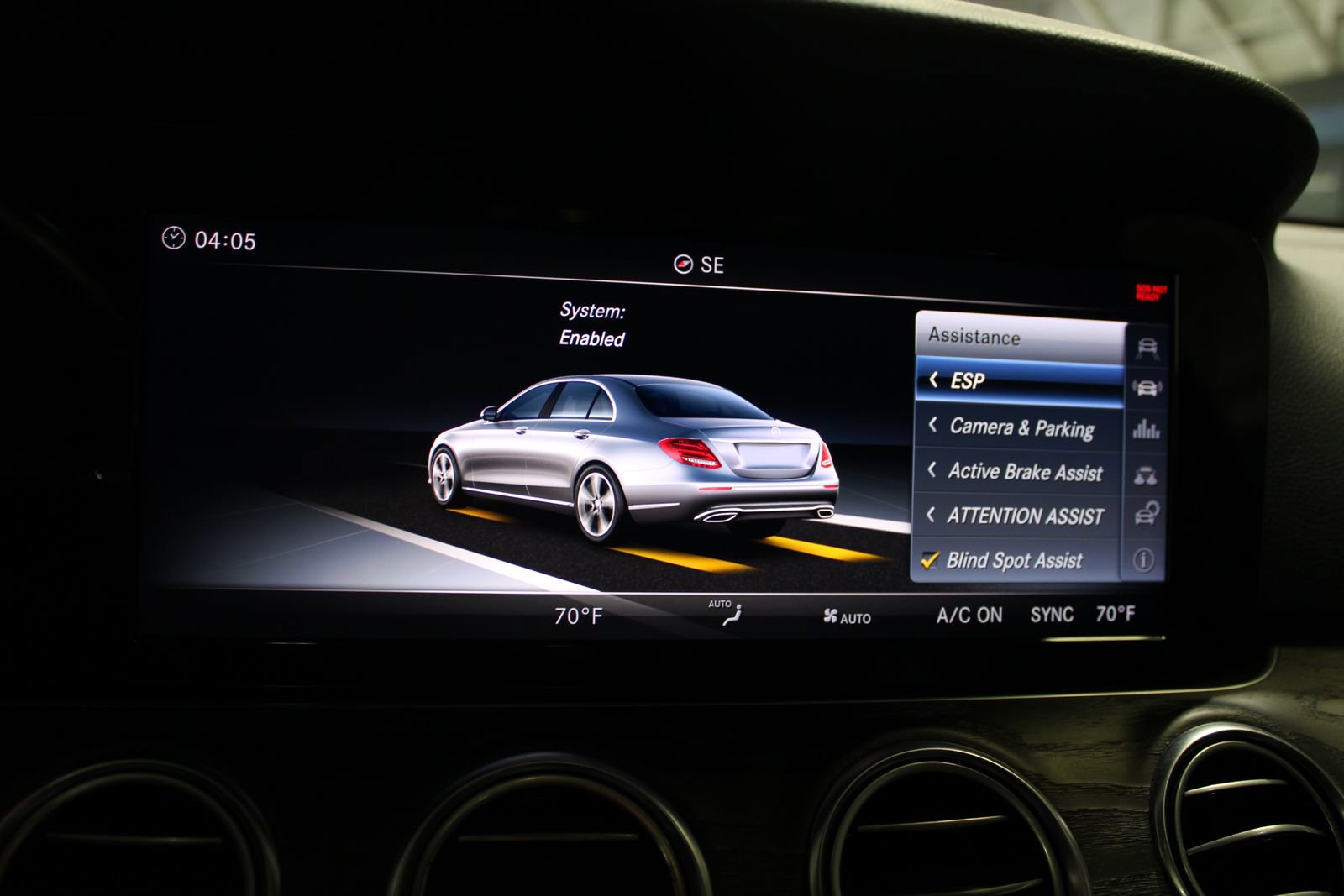 Used 2018 Mercedes-Benz E 300 image 34