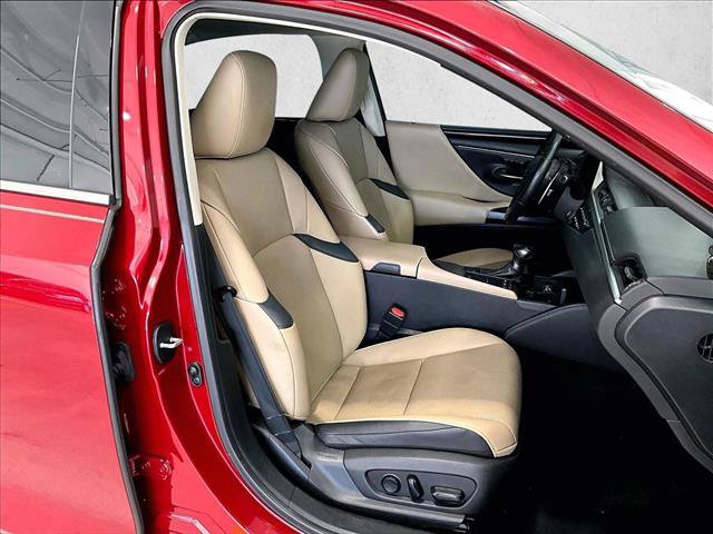 Used 2020 Lexus ES 350 w/ Premium Package FWD image 9