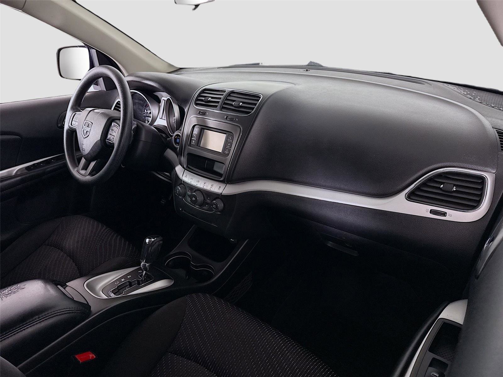 Used 2018 Dodge Journey SE w/ Blacktop Package FWD image 18