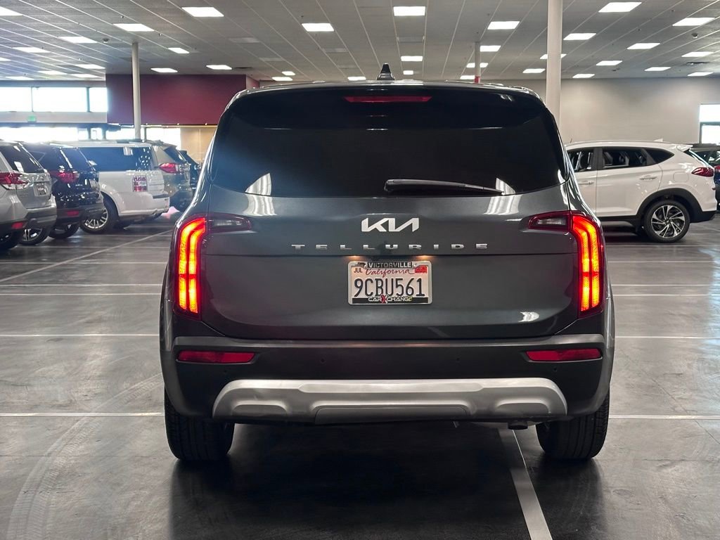 Used 2022 Kia Telluride LX image 6