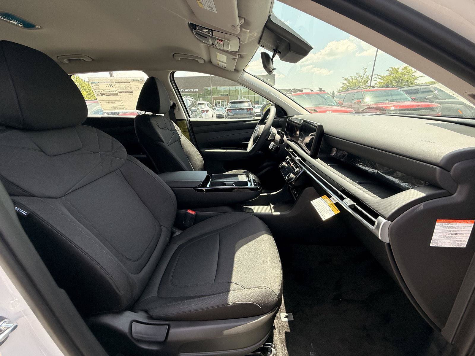 New 2026 Hyundai Tucson Blue SE AWD/4WD image 17