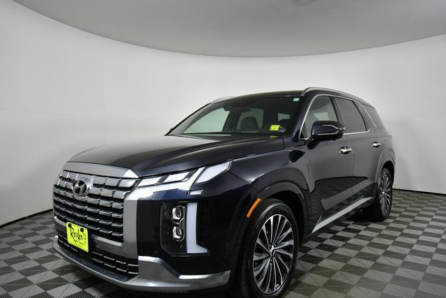 Used 2024 Hyundai Palisade Calligraphy image 6