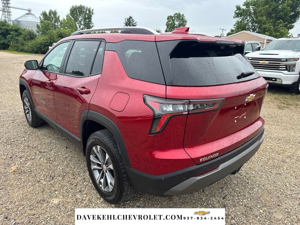 Used 2025 Chevrolet Equinox LT w/ Convenience Package II FWD image 3