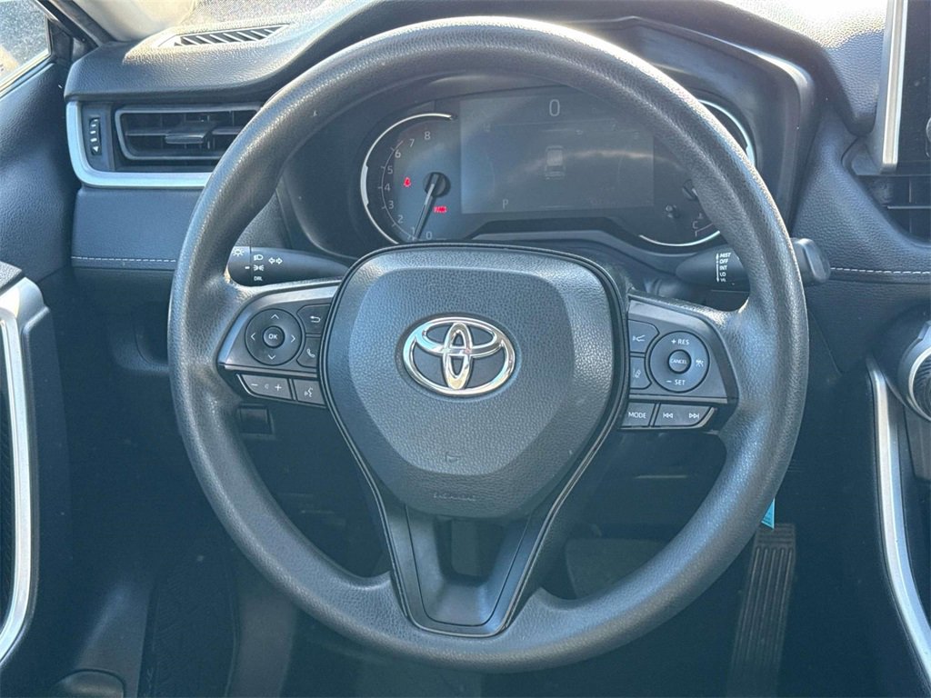Used 2024 Toyota RAV4 LE image 14