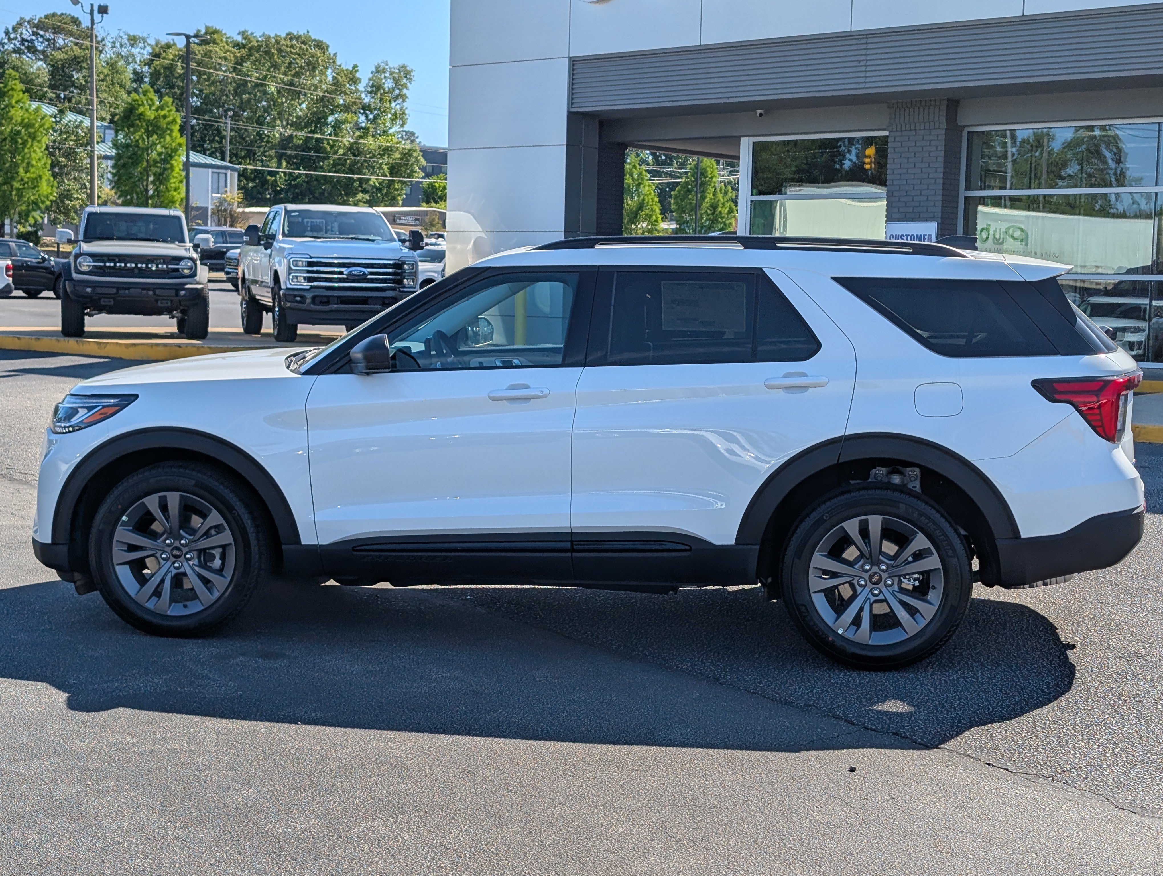 New 2026 Ford Explorer Active w/ Active Comfort Package AWD/4WD image 14