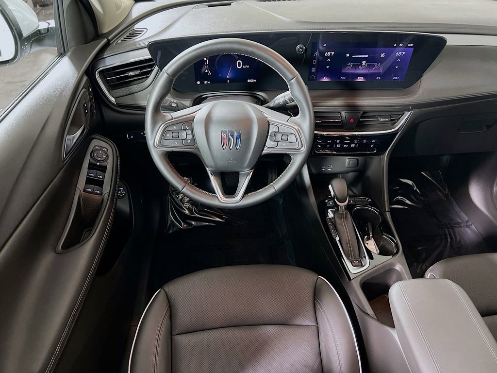 Used 2025 Buick Encore GX Avenir w/ Avenir Technology Package image 20