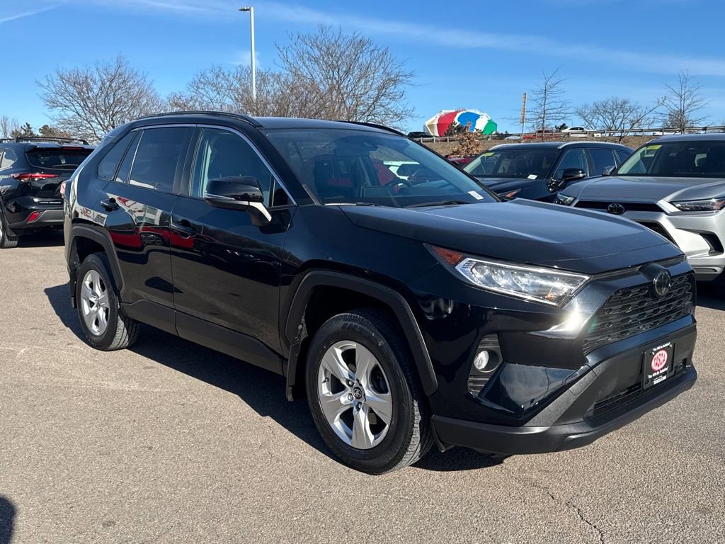 Used 2019 Toyota RAV4 XLE w/ Convenience Package image 11