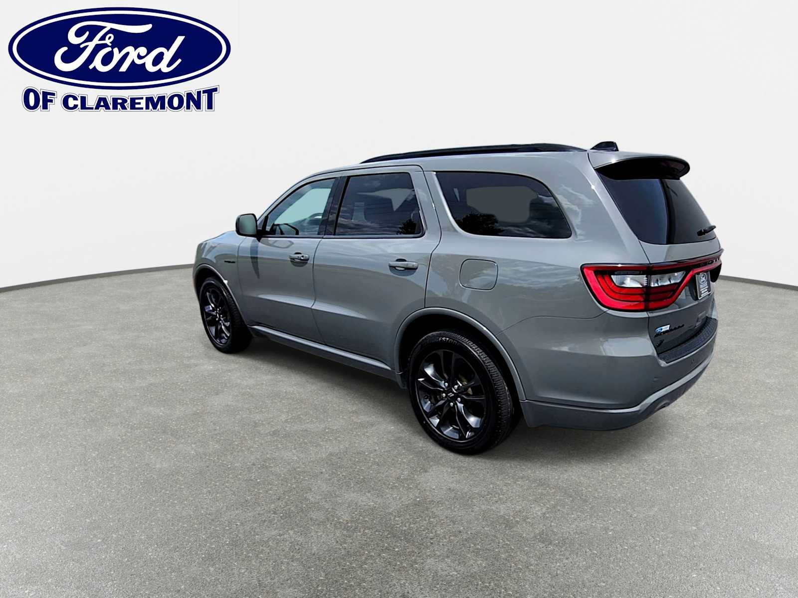 Used 2024 Dodge Durango R/T w/ Blacktop Package AWD/4WD image 6