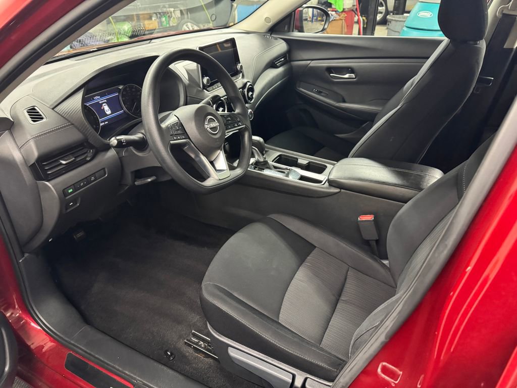 Used 2024 Nissan Sentra SV image 13