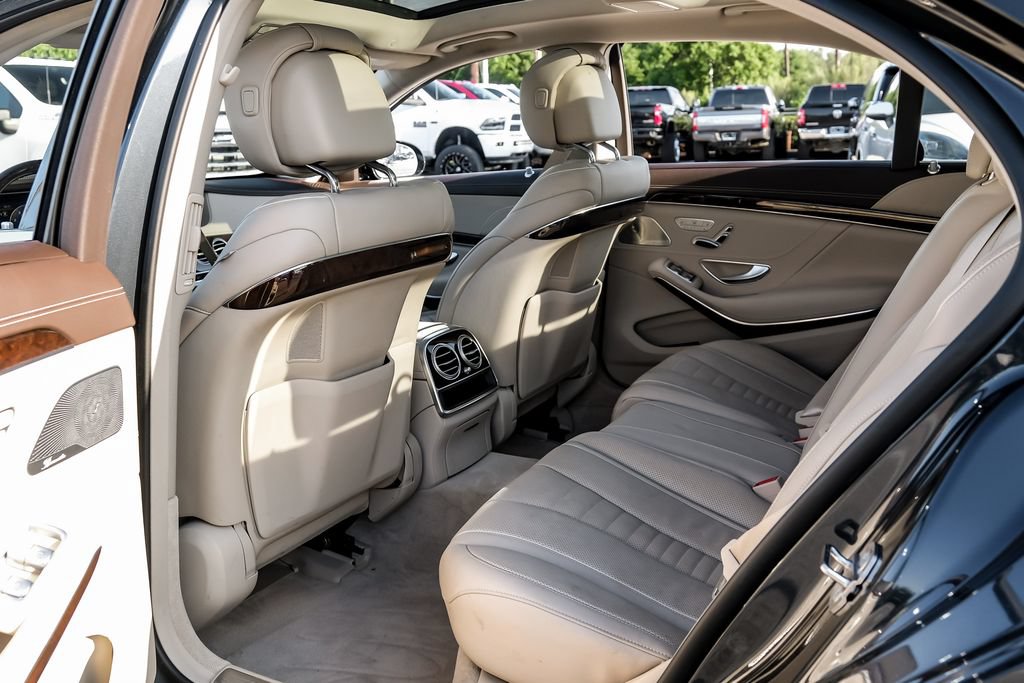 Used 2019 Mercedes-Benz S 560 Sedan image 43