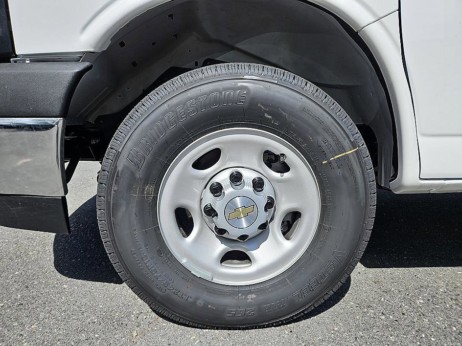 New 2026 Chevrolet Express 2500 w/ Driver Convenience Package RWD image 8