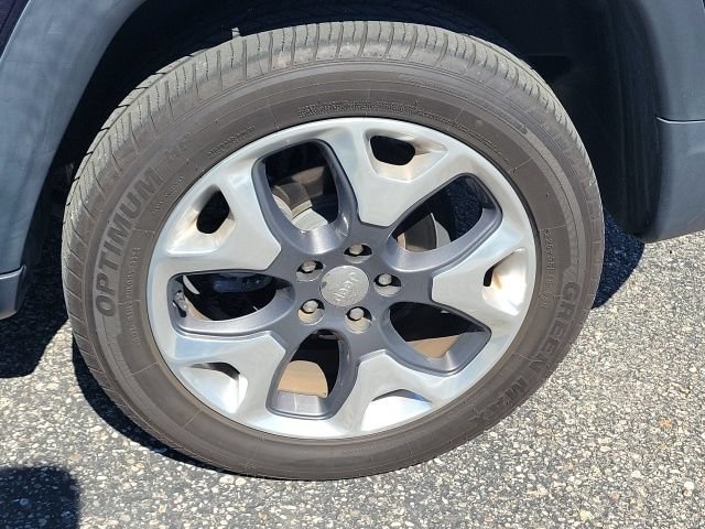 Used 2017 Jeep Compass Limited AWD/4WD image 13