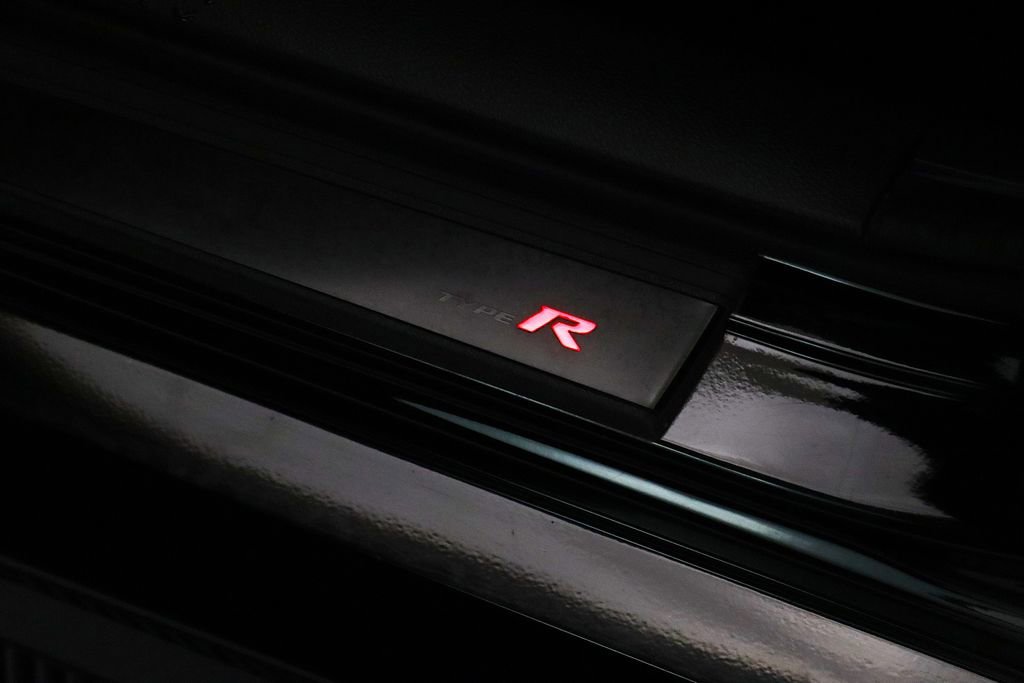 Used 2017 Honda Civic Type R image 14