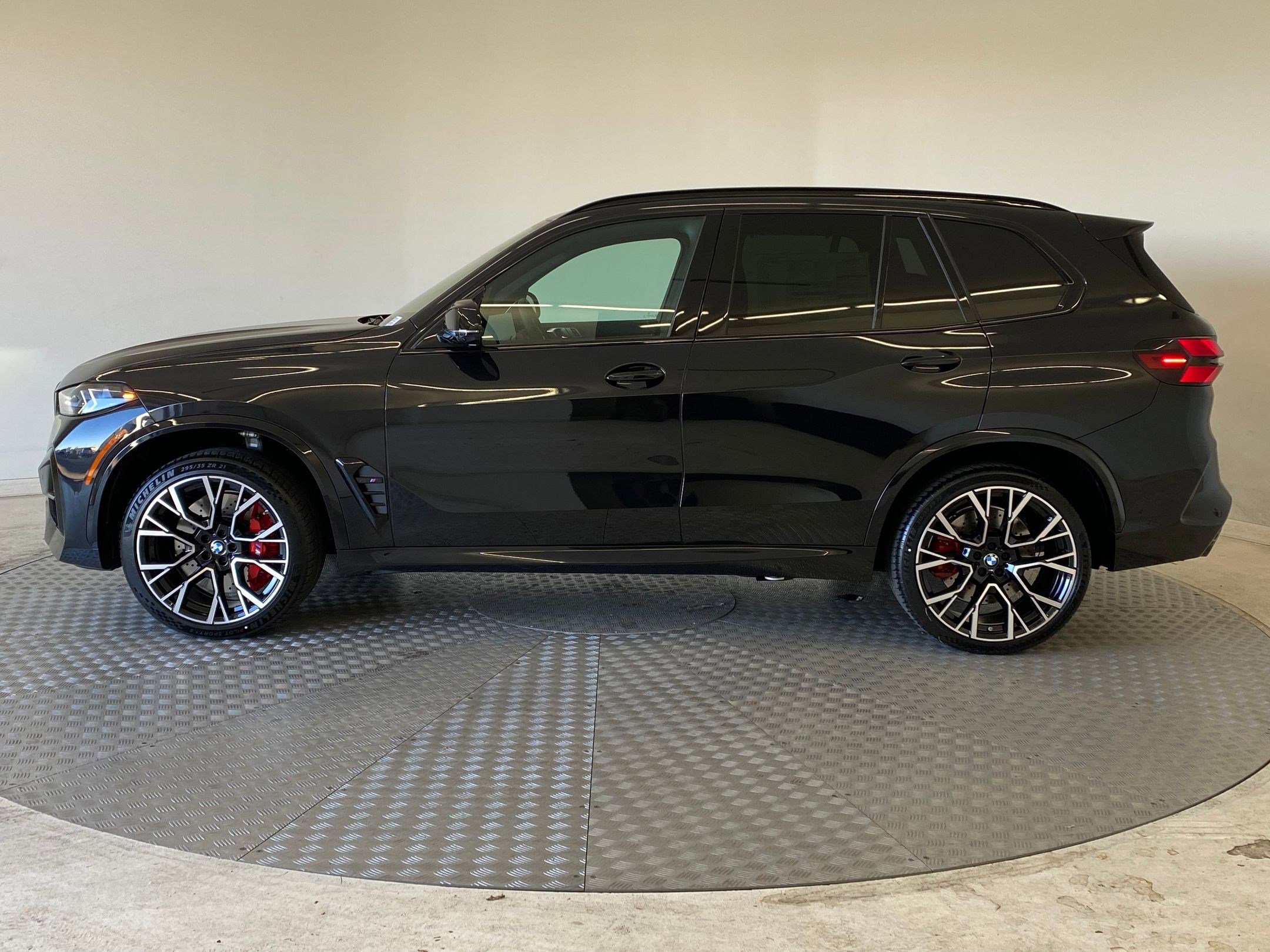 New 2026 BMW X5 M Competition w/ Executive Package image 2