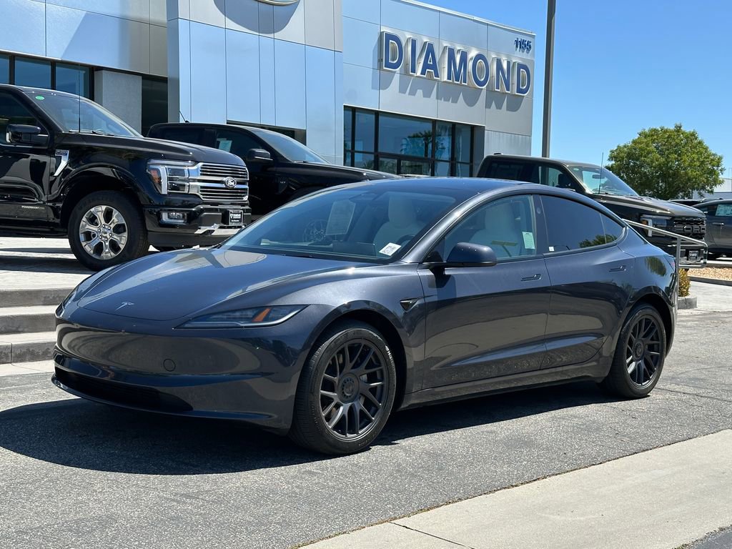 Used 2025 Tesla Model 3 Long Range RWD image 2