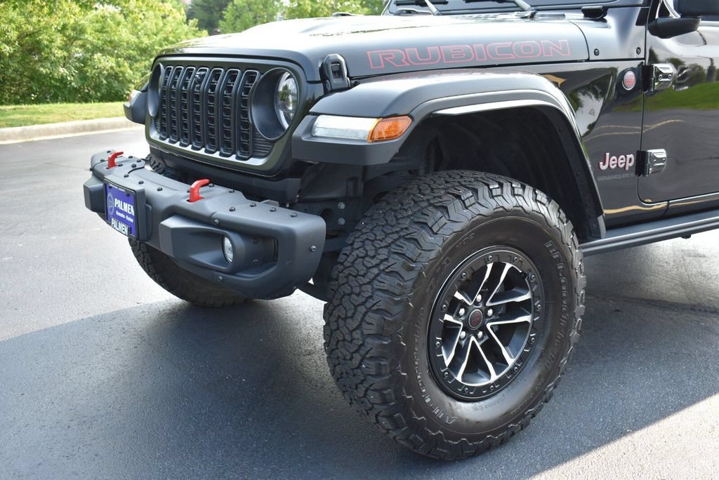 Used 2025 Jeep Wrangler Unlimited Rubicon AWD/4WD image 11