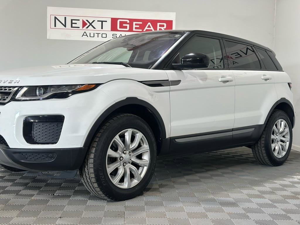 Used 2018 Land Rover Range Rover Evoque SE image 6