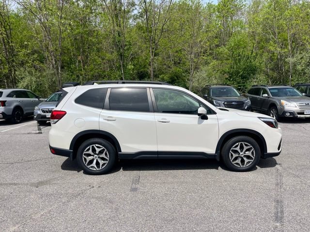 Used 2020 Subaru Forester Premium image 8