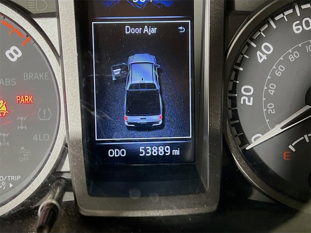 Certified 2022 Toyota Tacoma TRD Off-Road image 12