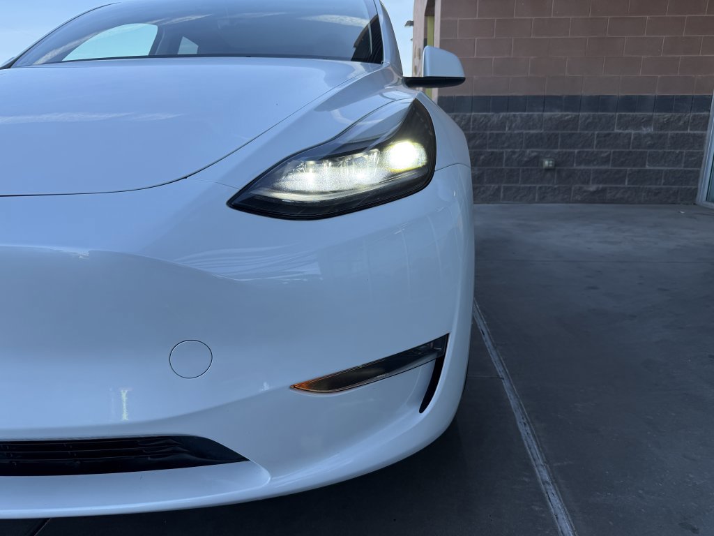 Used 2023 Tesla Model Y Performance image 11