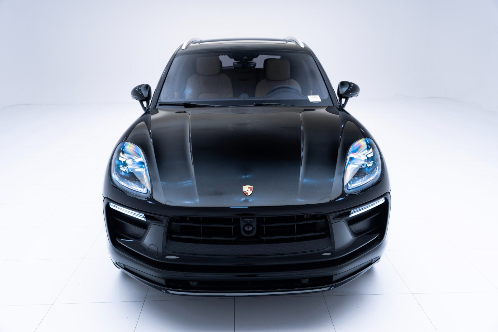 New 2025 Porsche Macan image 6
