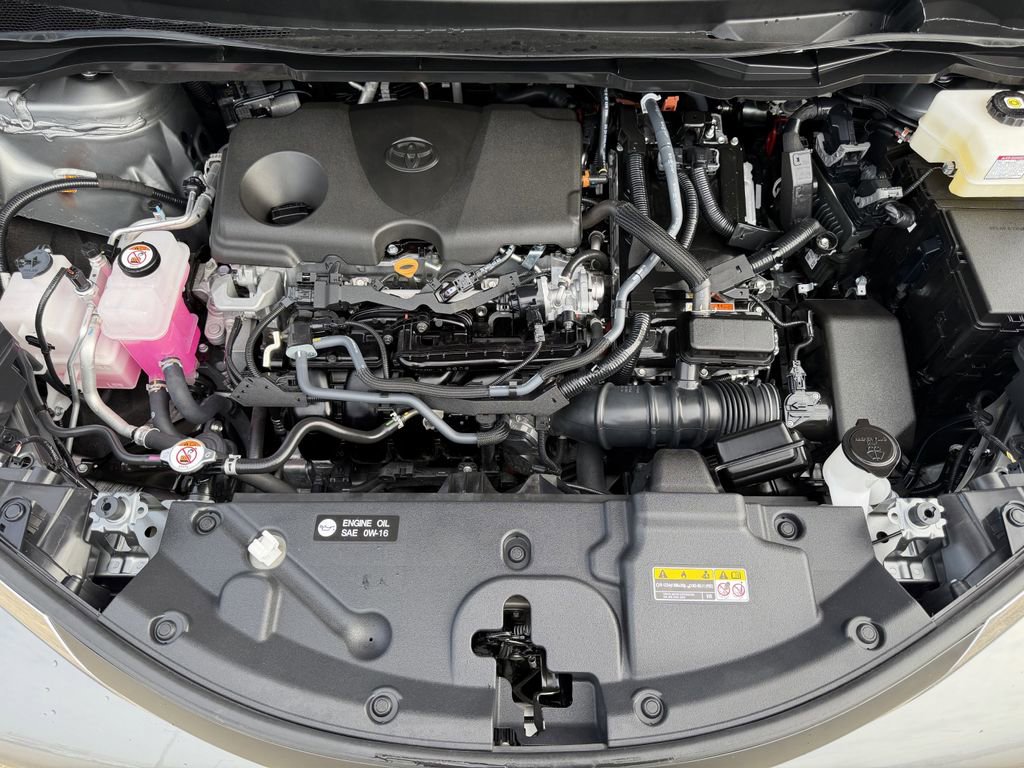Used 2026 Toyota Sienna LE FWD image 31