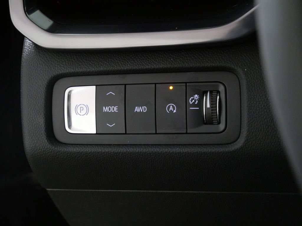 New 2026 GMC Acadia AT4 w/ Super Cruise Package AWD/4WD image 19