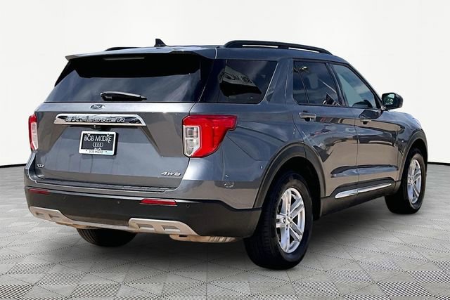 Used 2022 Ford Explorer XLT w/ Equipment Group 202A AWD/4WD image 2