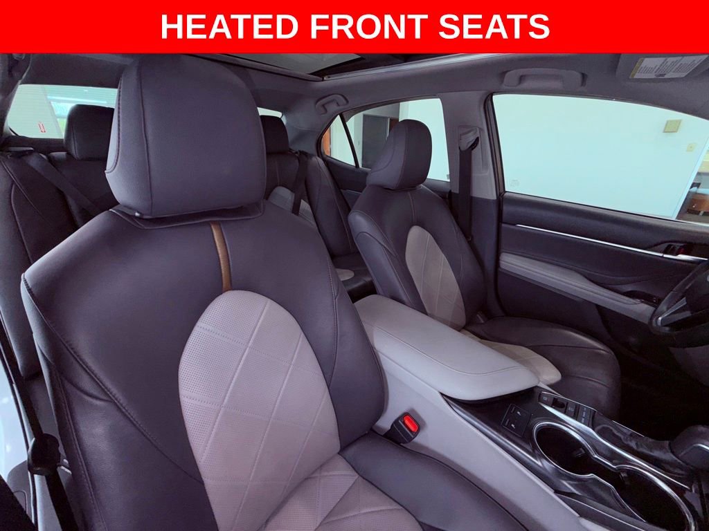 Used 2018 Toyota Camry XLE image 17