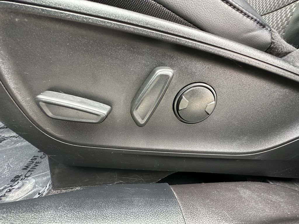 Used 2023 Ford Escape ST-Line image 10