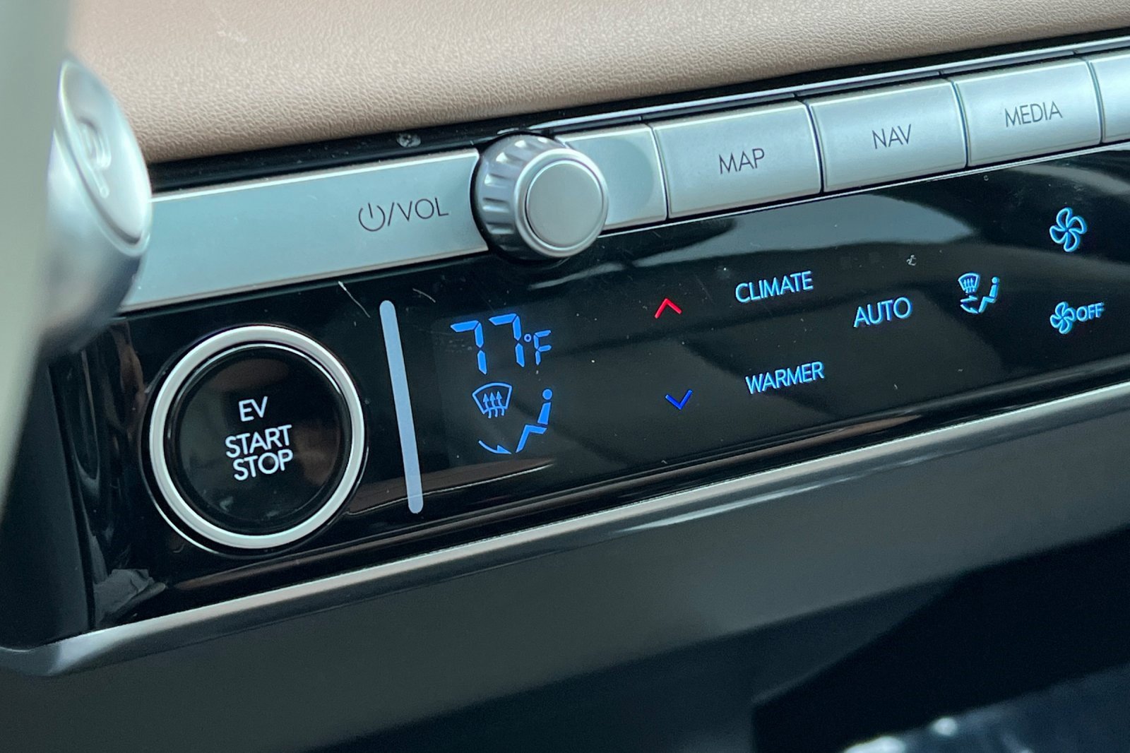 Used 2024 Hyundai Ioniq 5 Limited image 30