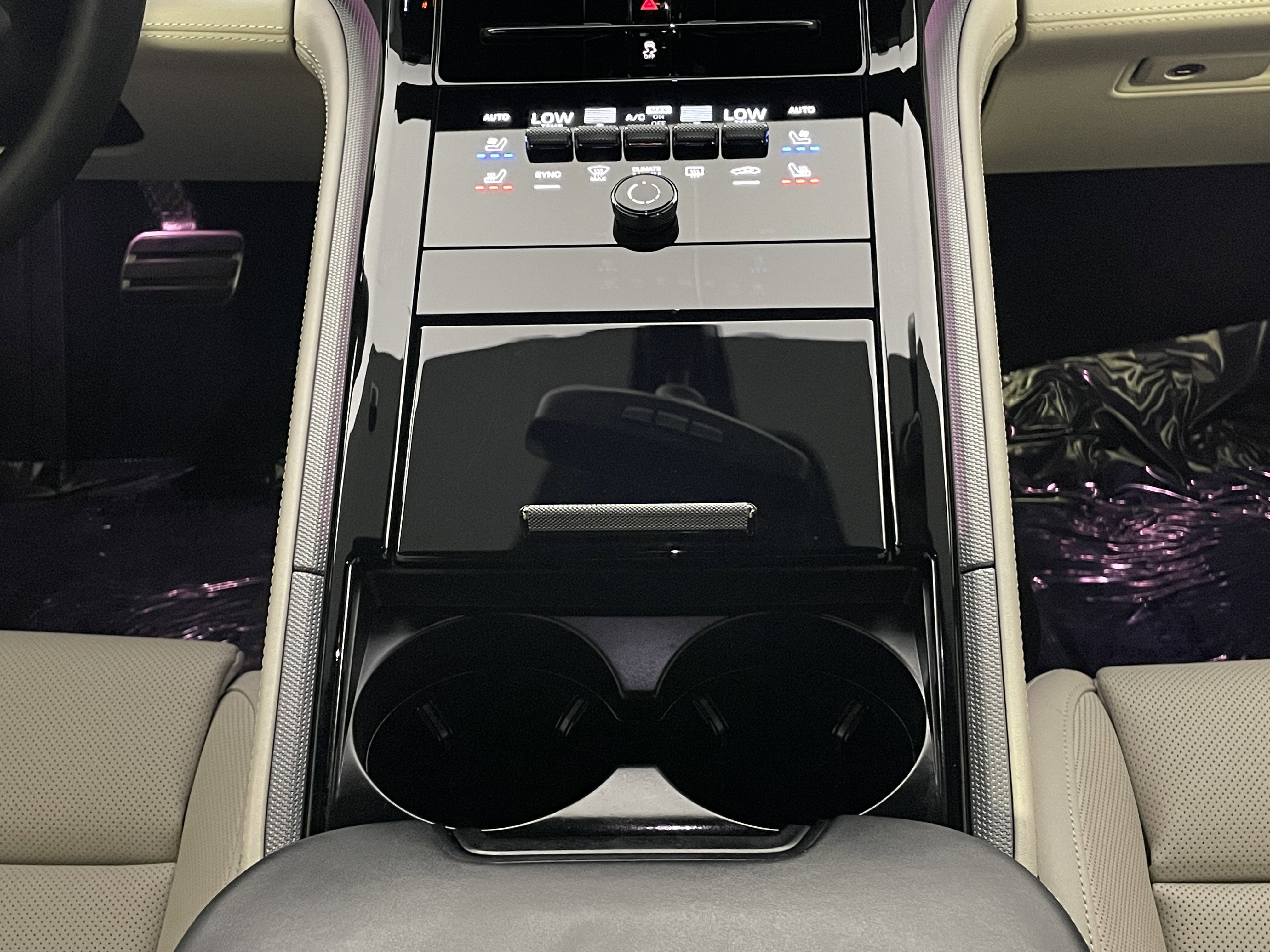 Certified 2025 Porsche Panamera 4S image 20