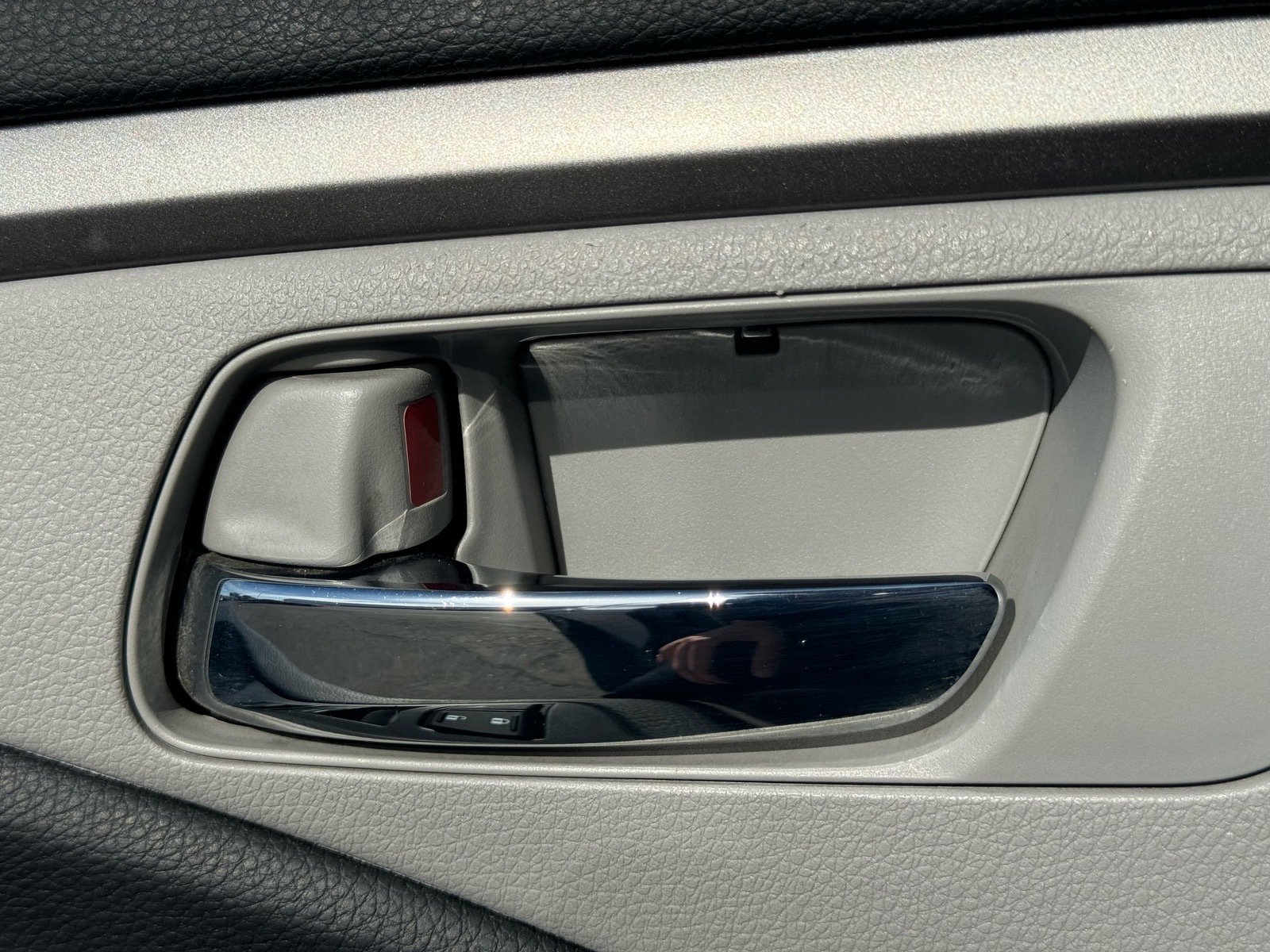 Used 2018 Honda Pilot EX-L image 18