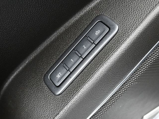 Used 2019 GMC Yukon SLT image 21