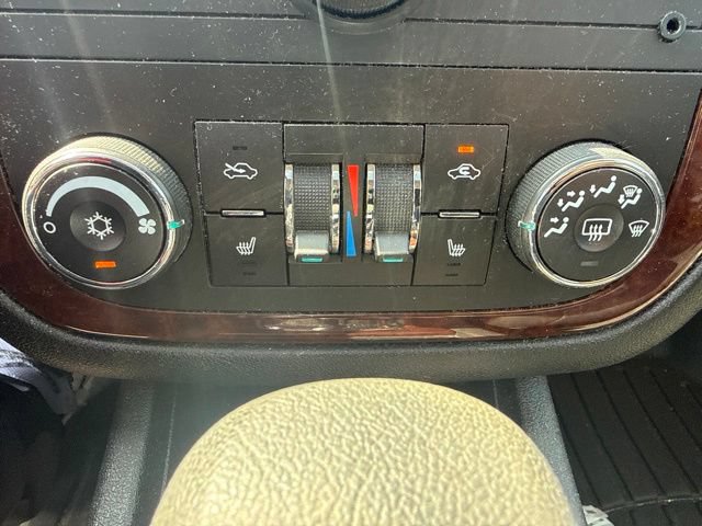 Used 2011 Chevrolet Impala LT w/ Luxury Edition Package FWD image 19
