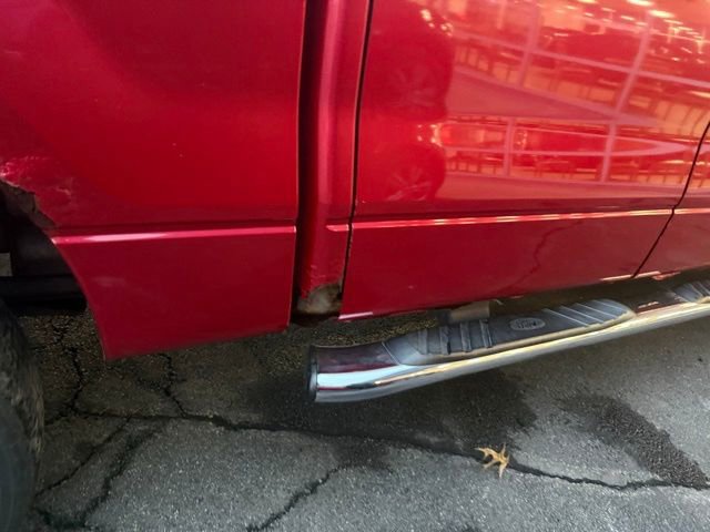 Used 2011 Ford F150 XLT w/ XLT Chrome Pkg image 8