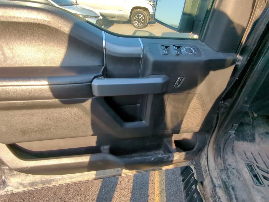 Used 2016 Ford F150 XLT w/ Equipment Group 301A Mid image 10