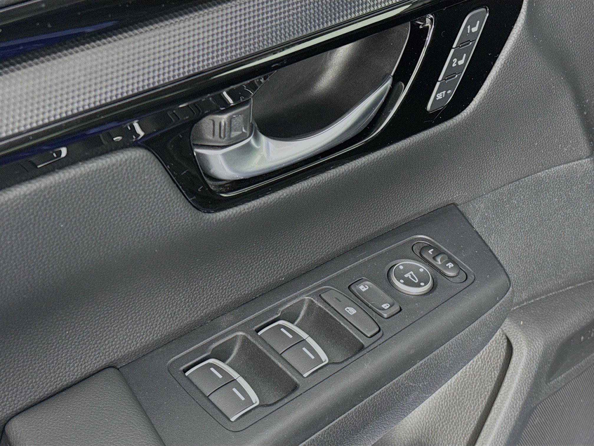 Certified 2023 Honda CR-V EX-L image 17