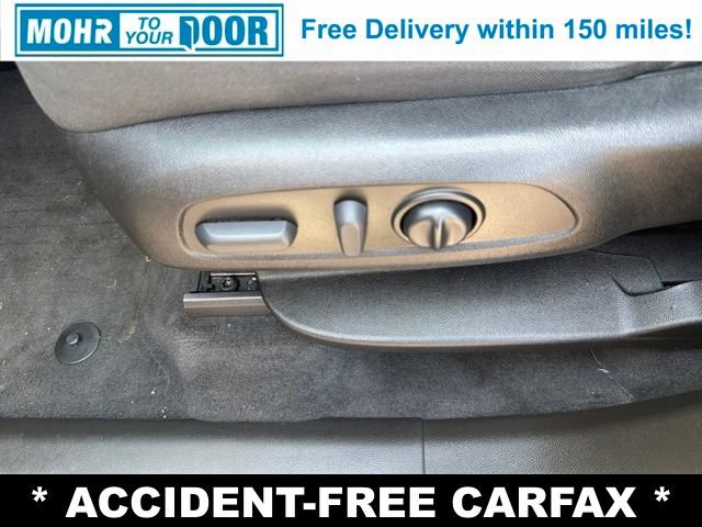 Used 2022 Chevrolet Traverse LT FWD image 16