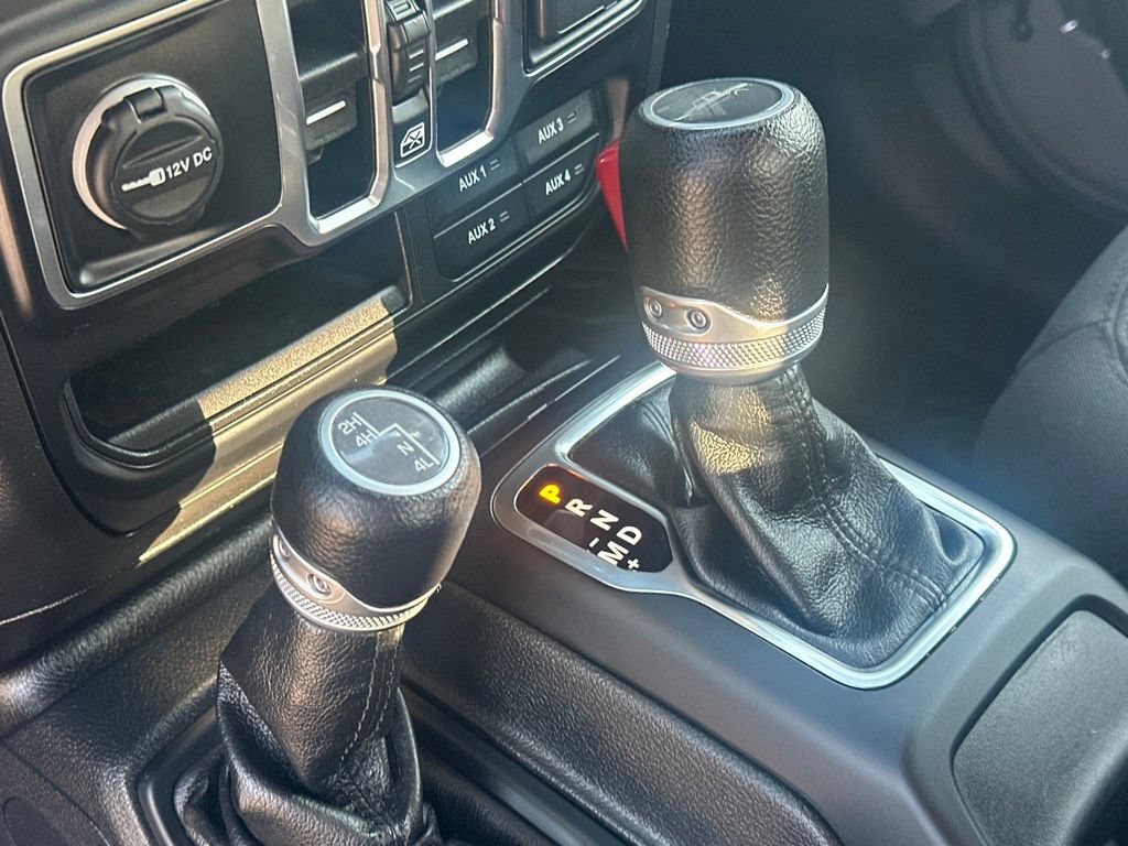Used 2022 Jeep Gladiator Sport AWD/4WD image 33