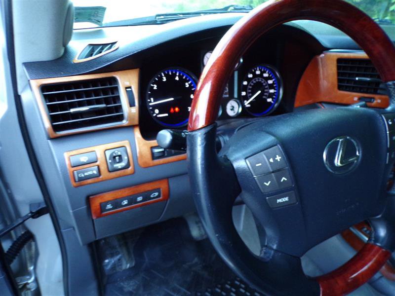 Used 2009 Lexus LX 570 4WD image 37