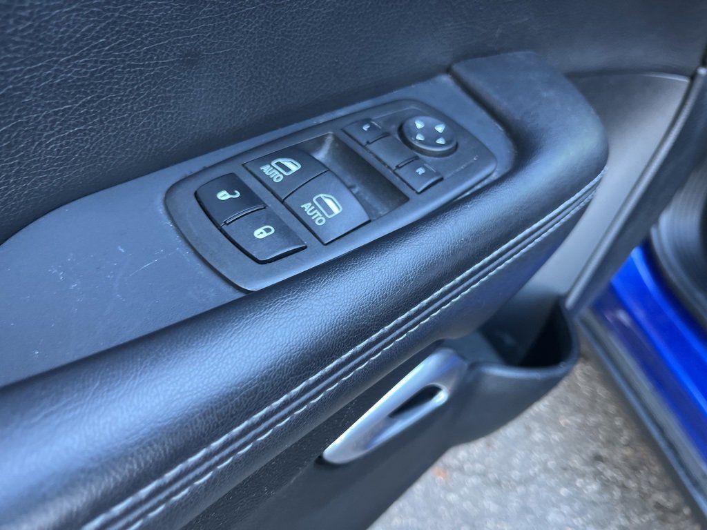 Used 2022 Dodge Challenger R/T w/ Blacktop Package image 28