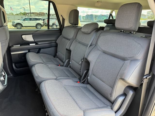 Used 2025 Ford Expedition Max Active AWD/4WD image 16