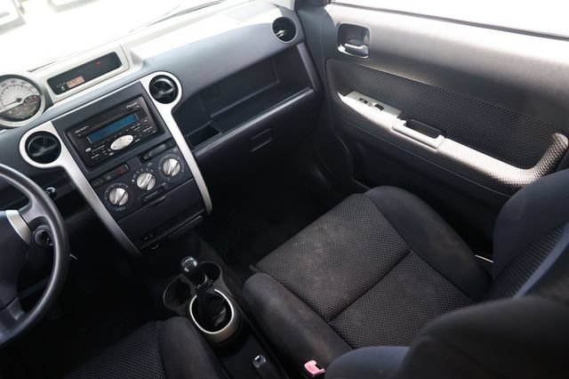 Used 2005 Scion xB FWD image 24
